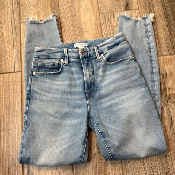 Good American Chewed Hem Distressed Jeans Size 4/27 - Picture 12 of 13
